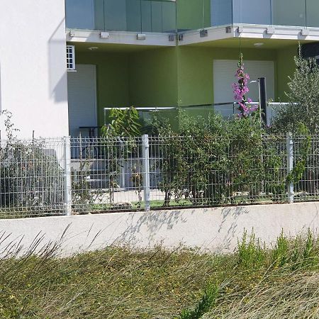 Apartmani Matko Nin Bagian luar foto
