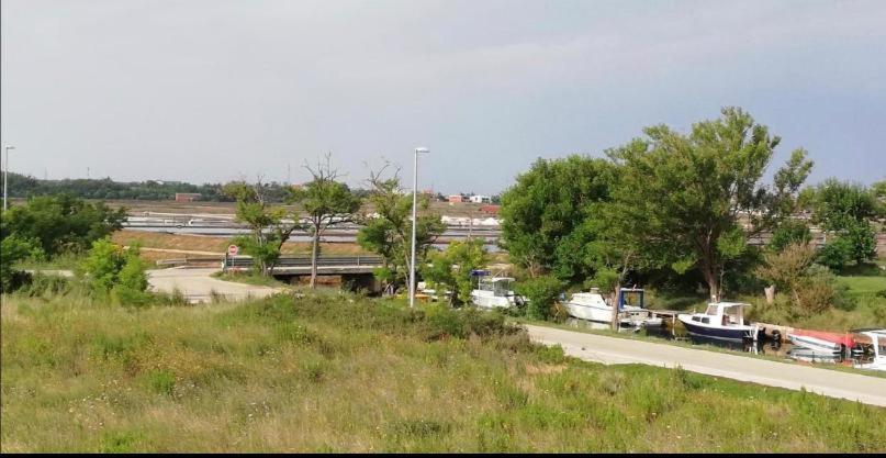 Apartmani Matko Nin Bagian luar foto