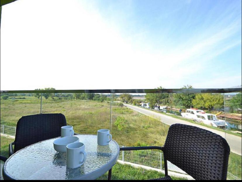 Apartmani Matko Nin Bagian luar foto