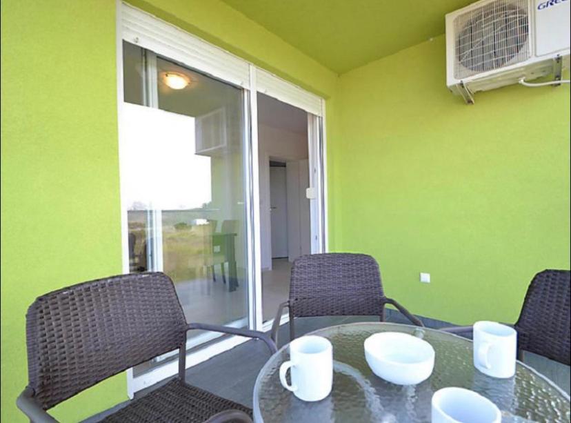 Apartmani Matko Nin Bagian luar foto