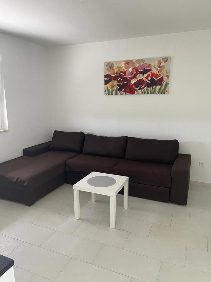 Apartmani Matko Nin Bagian luar foto