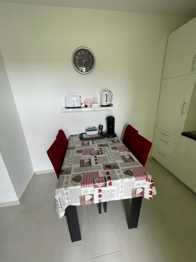 Apartmani Matko Nin Bagian luar foto